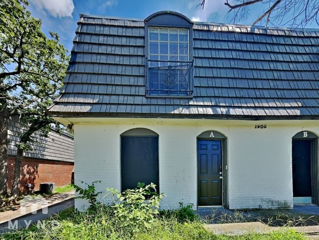 Building Photo - 1908 W Sanford St Rental