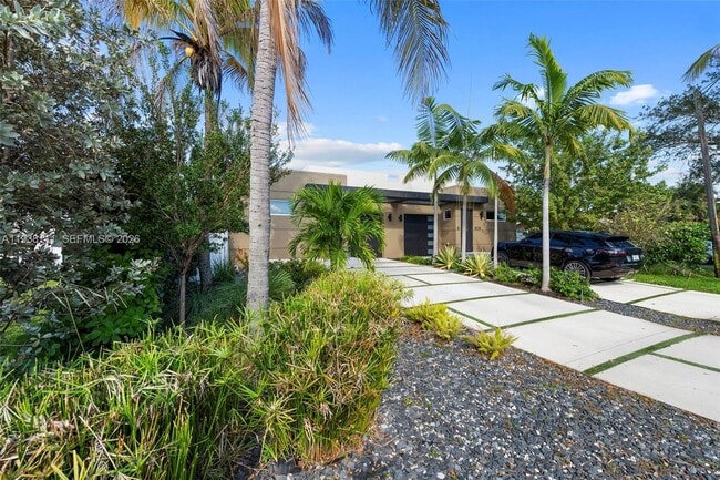 Photo - 821 SW 14th St Unit A