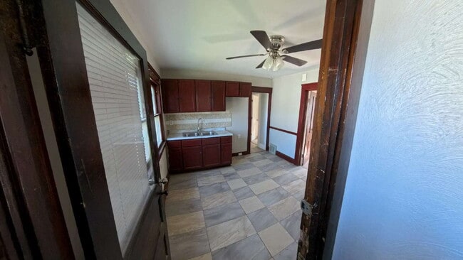 Photo - 4 Bedroom 2-Story Duplex - Avail Now!