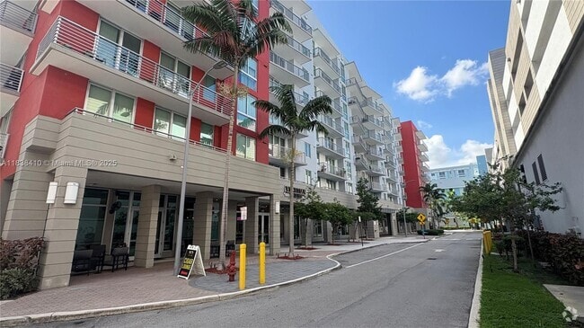 Building Photo - 7875 NW 107th Ave Unit 515 Rental
