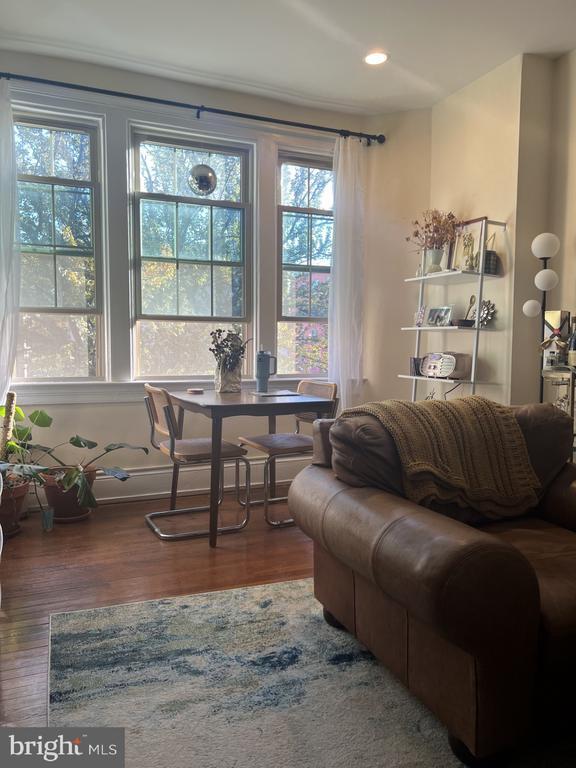Photo - 1415 Girard St NW Unidad 302