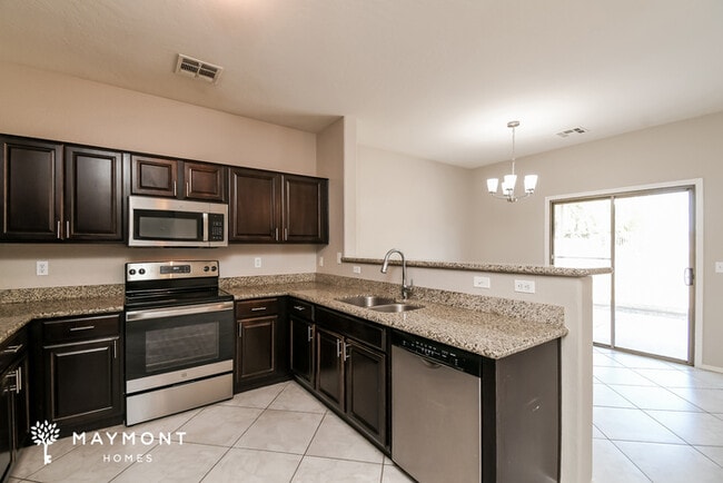 Photo - 2140 E Connemara Dr