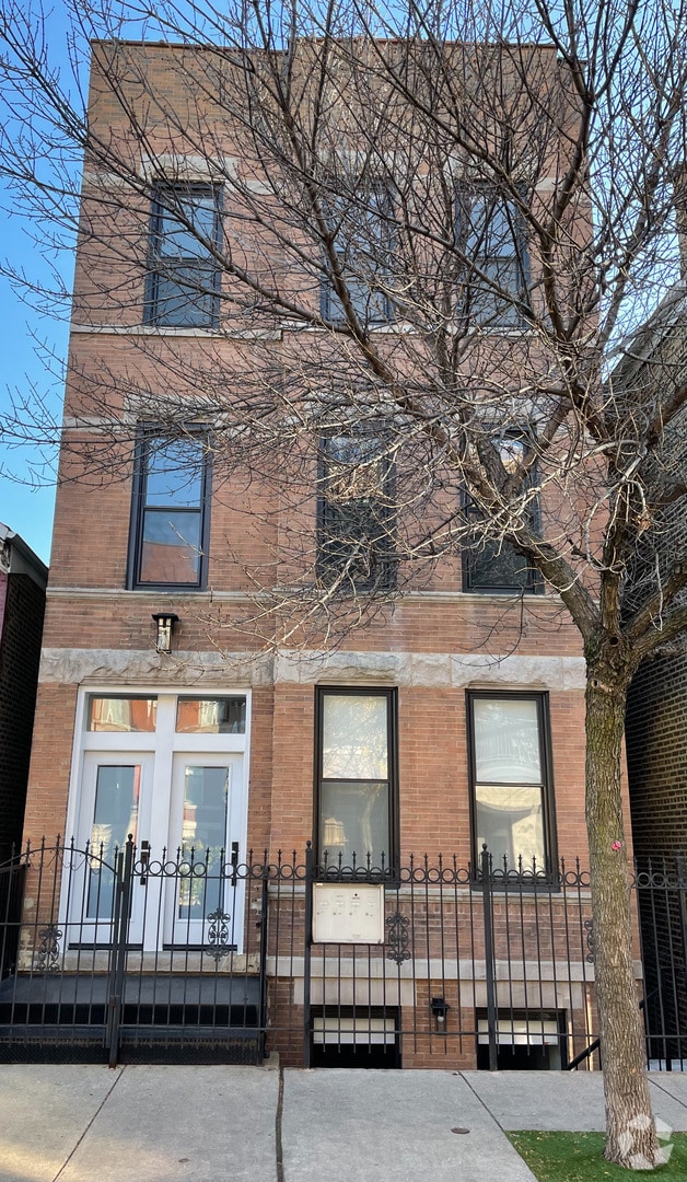 Building Photo - 1241 N Bosworth Ave Unit 2 Rental