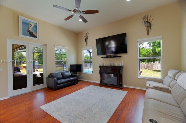 Photo - 18021 49th St N