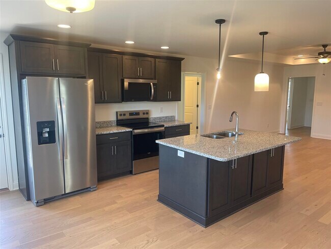 Photo - 717 Sheldrake Ln