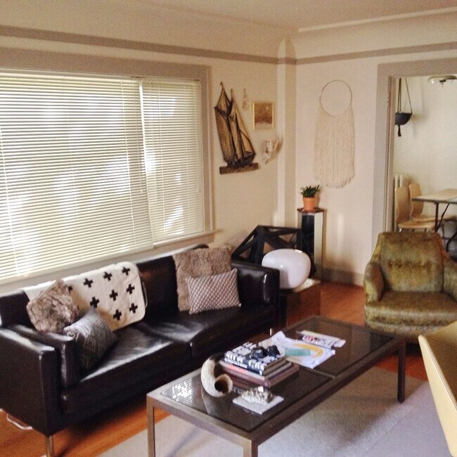 Photo - Gresham Apartments
