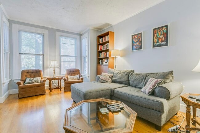 Photo - 28 Edwards St Unit 1