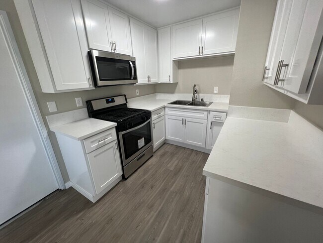 Photo - adams14772 Unit D