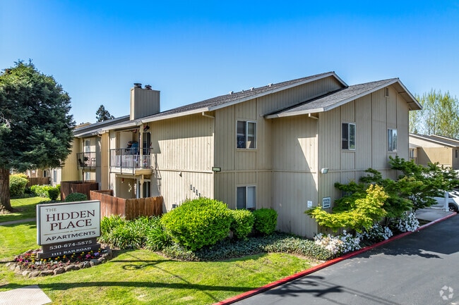 Primary Photo - Hidden Place Apartments