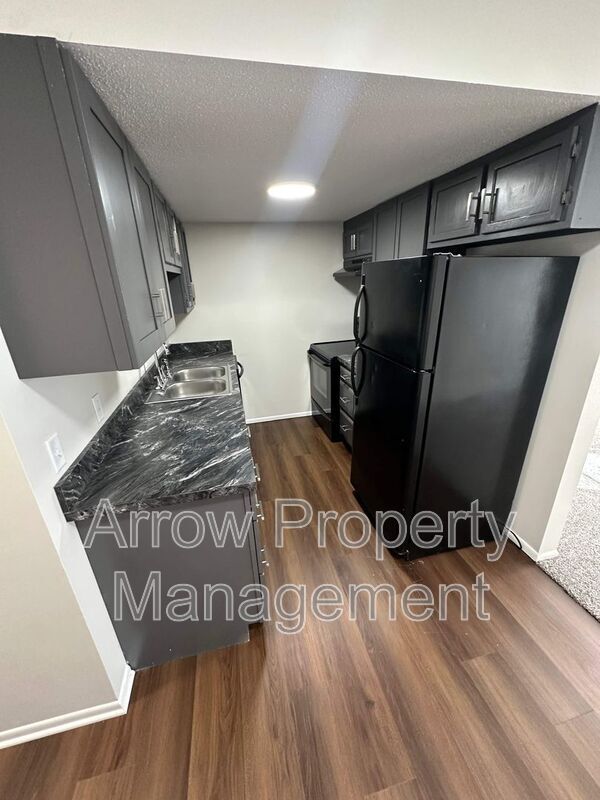 Building Photo - 2933 P St Unit 2