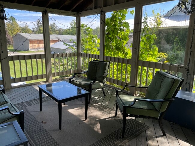 Photo - 5 Seekonk Rd