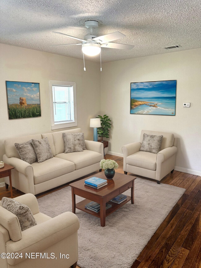 Photo - 1298 Stimson St