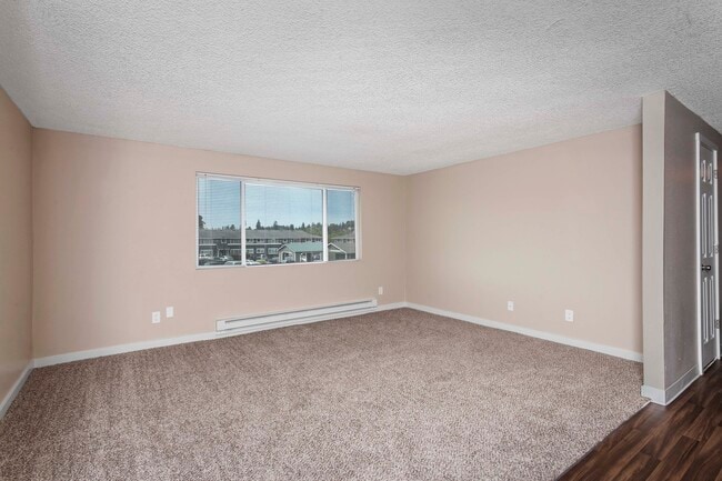 Photo - THE HEIGHTS AT SHERIDAN (BAYVIEW APTS)