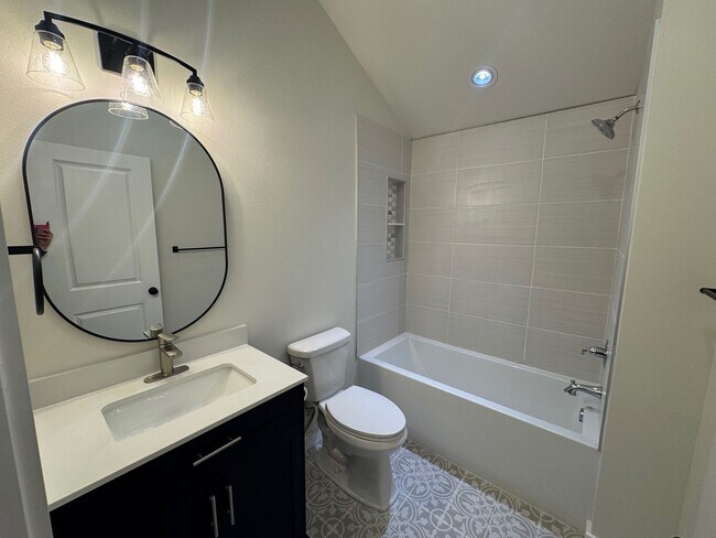 Photo - STUNNER within walking distance of Downtown Siloam Springs