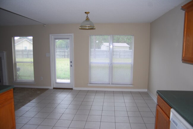 Photo - 9 Pine Lake Ct