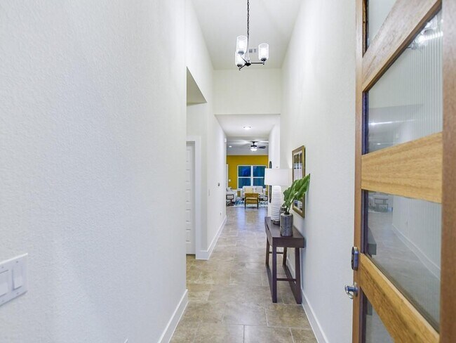 Photo - 9808 Becoming St