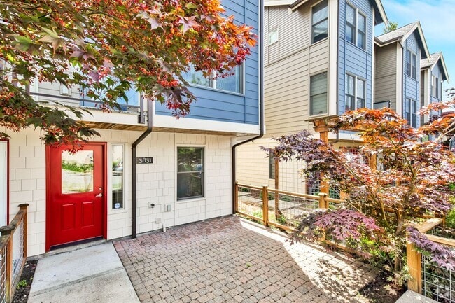 Building Photo - 3831 S Angeline St Rental