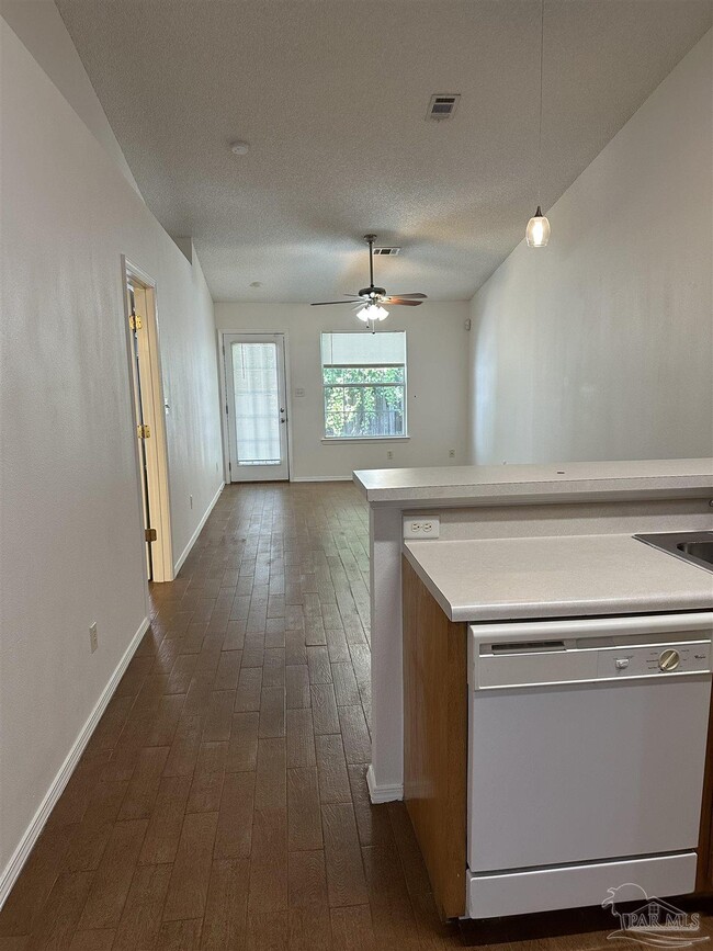 Photo - 5602 W Shore Dr