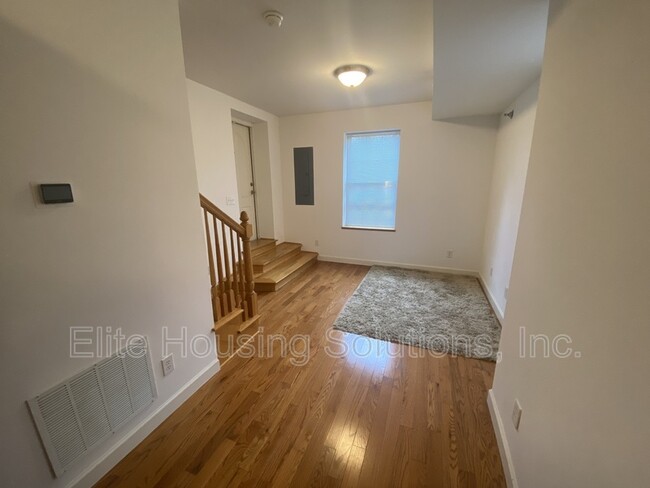 Photo - 210 E Withers Rd