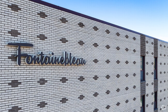 Fontainebleau Apartments