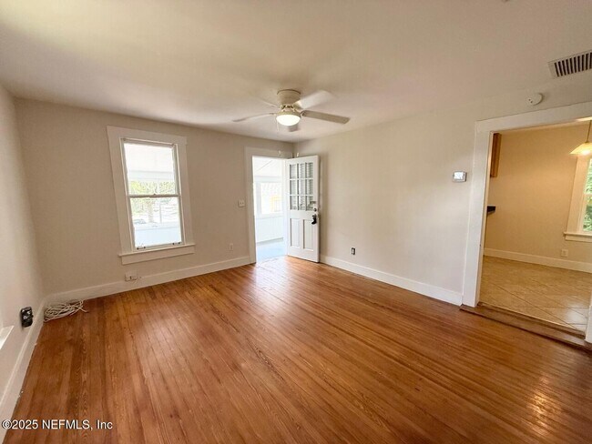 Photo - 2145 Oak St Apartamento Unidad B