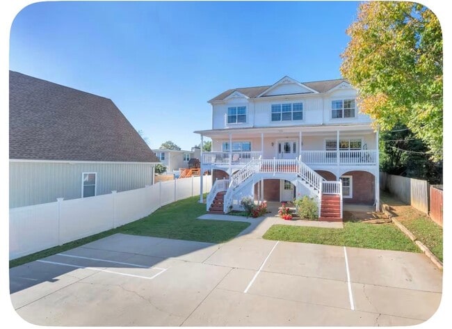 Photo - 1006 Long St