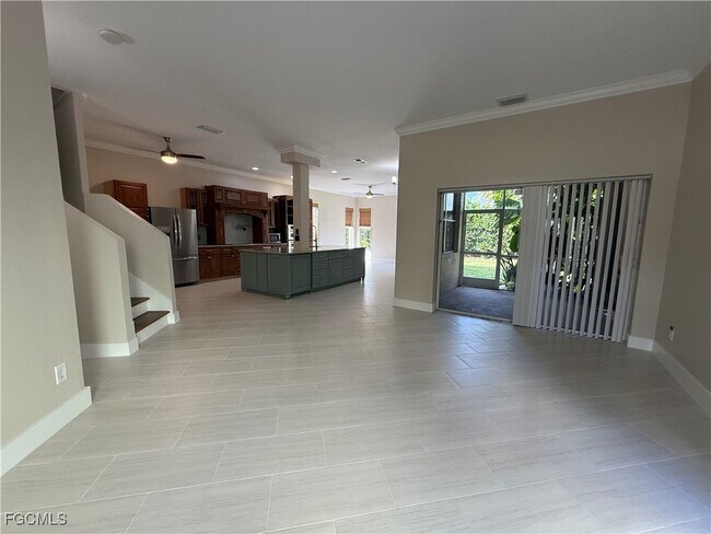 Photo - 8689 Spring Mountain Way