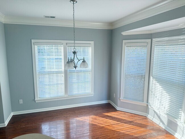 Photo - Updated 2 Bed, 2.5 Bath Townhome | Prime Lake Norman Location