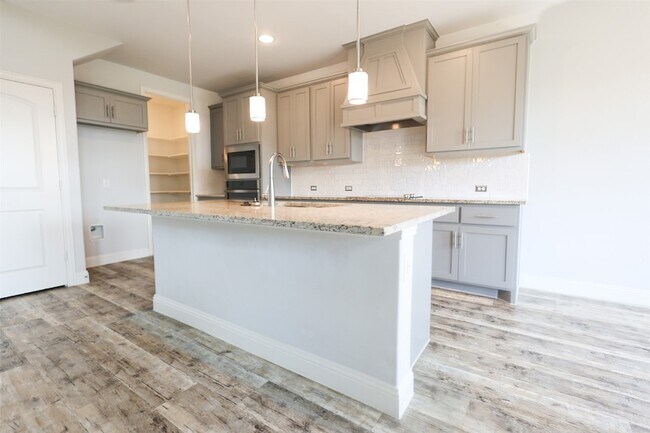 Photo - 317 Monument Hill Dr