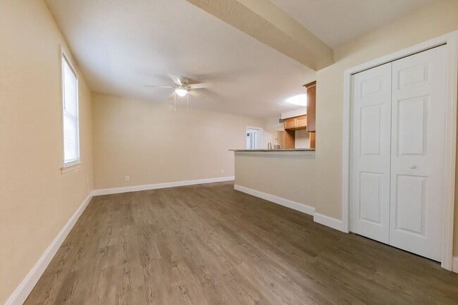 Photo - 638 W Central Ave