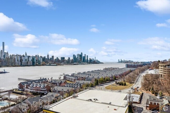 Building Photo - 7004 JFK Blvd E Unit 9-MM Rental