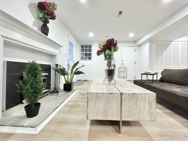 Photo - 3250 Chestnut St NW Unit Basement Apartment