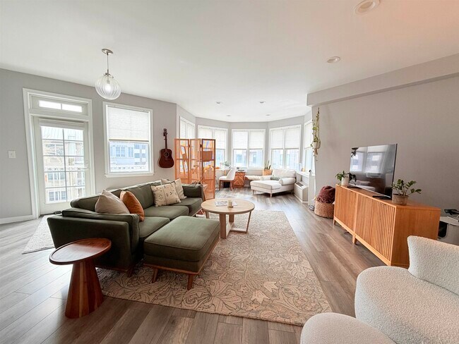 Photo - 15 Freedom Way Unit 410