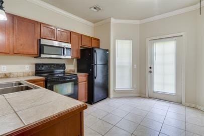 Photo - "Charming 3-Bed Oasis with Fireplace" Unit 2