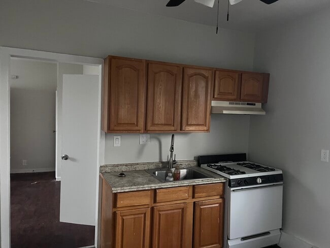 Photo - 1124 Rivington St Unit #4