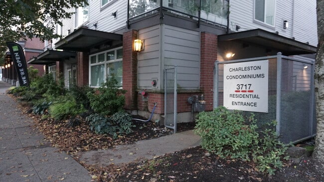 Photo - 3717 California Ave SW Unit 402