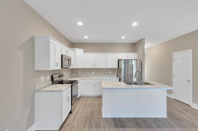 Photo - 3 BR close to Stone Bay!