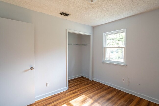 Photo - 5778 Split Oak Ln