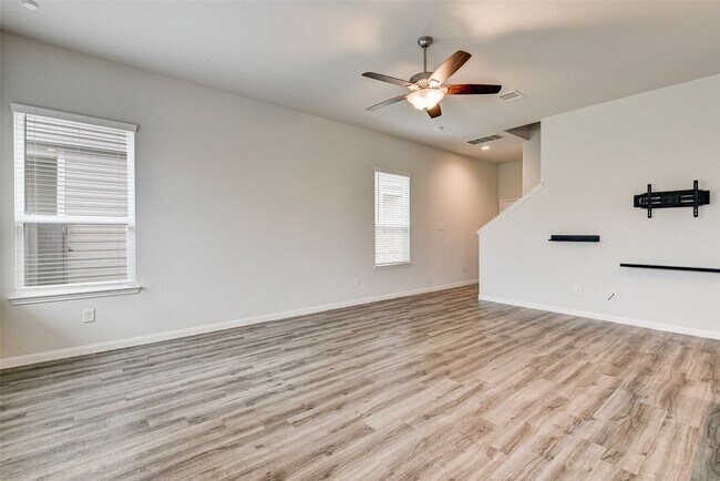 Photo - 24810 Lorenzo Glaze Trail