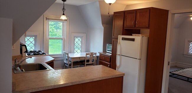 Building Photo - 600 S Dallas Ave Unit 3 Rental