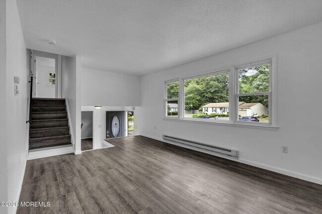 Photo - 102 Buckhorn Lake Ct
