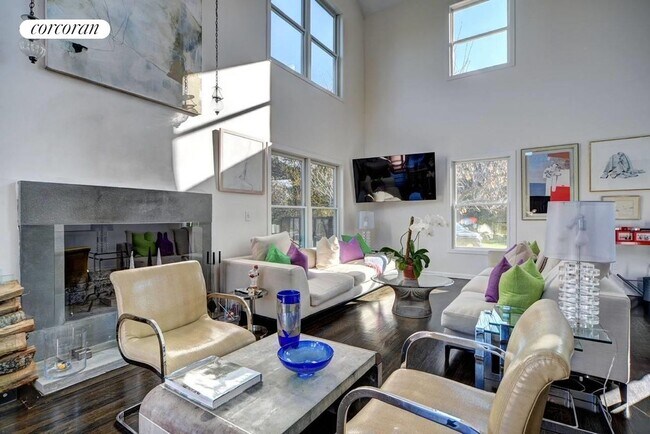 Photo - 492 Lumber Ln