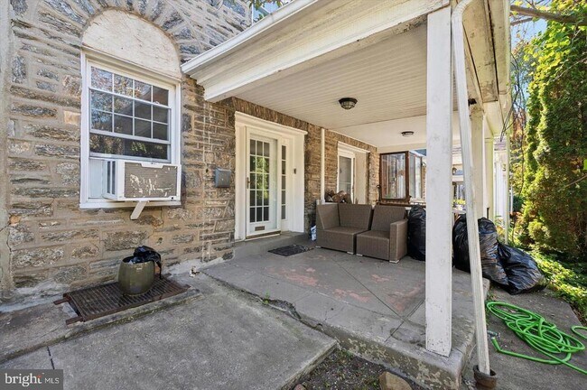 Building Photo - 2735 N 46th St