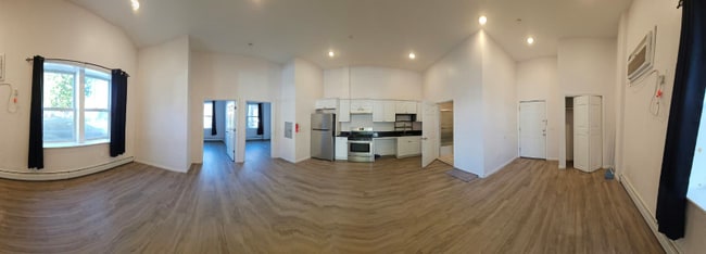 Photo - 295 Avenue B Unidad 1A
