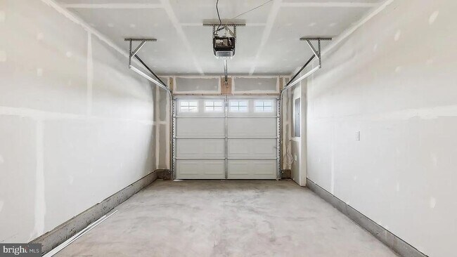 143 Willett Holw St