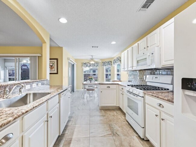 Photo - 32937 Enchanted Oaks Ln