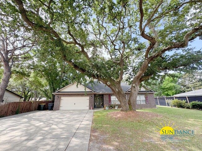 Beautiful 4-Bedroom Home in the Heart of F... - Beautiful 4-Bedroom Home in the Heart of F...