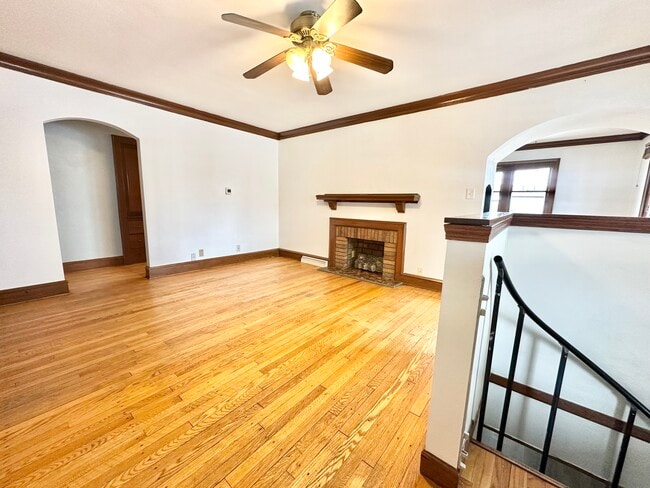 Photo - 7705 W Rogers St Unidad 2