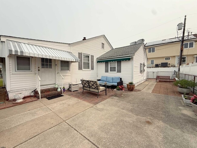 Photo - 223 N Wyoming Ave