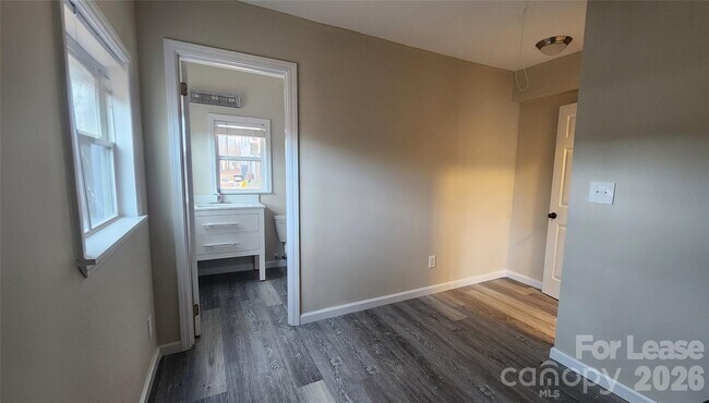 Photo - 118 Fisherman Cove Rd